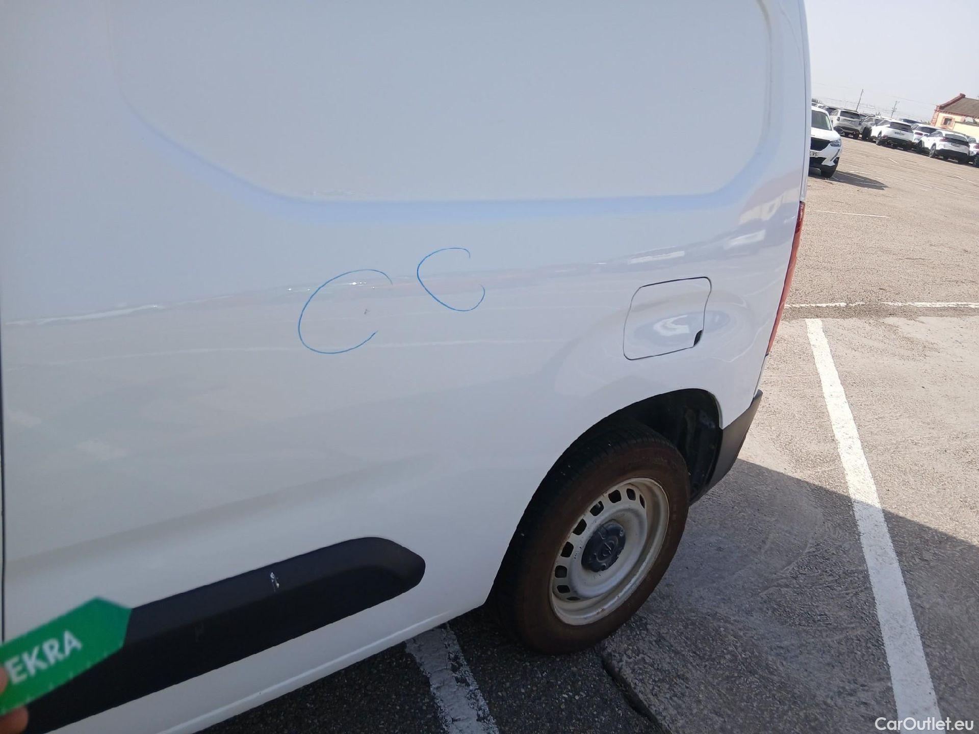  Opel  Combo OPEL  / 2018 / 3P / furgón derivado de turismo 1.5 TD 75kW (100CV) Express L H1 650kg (AC) #15