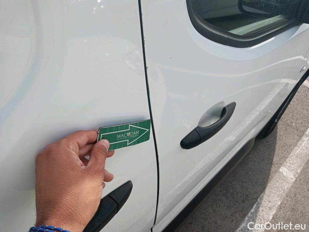  Citroen  Berlingo CITROEN  / 2018 / 3P / furgón derivado de turismo Talla M BlueHDi 100 CONTROL #21