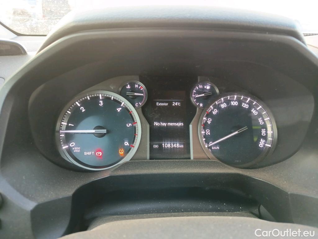  Toyota  Land Cruiser TOYOTA  / 2017 / 5P / todoterreno comercial 2.8 D-4D NX 2 Plazas #39