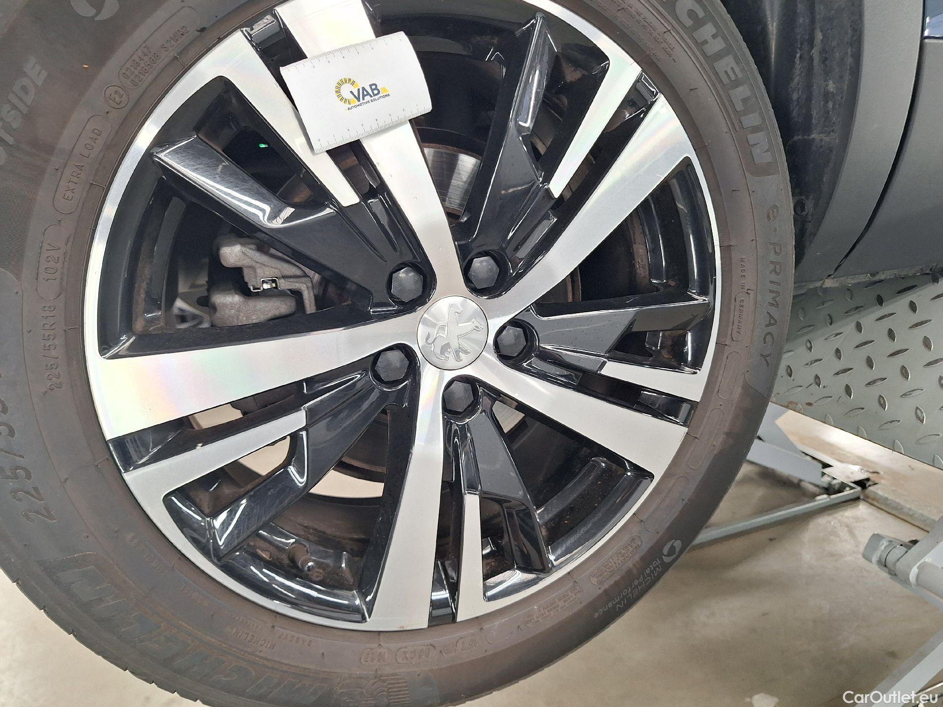  Peugeot  5008 Peugeot,  FL'20, Peugeot  1.2 PureTech 96kW S&S GT 5d #23