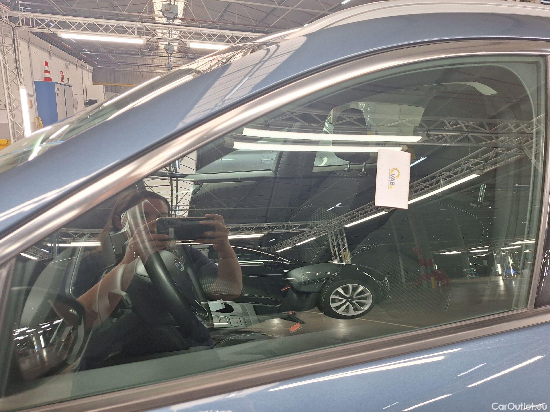  Ford  Kuga Ford,  '19 PHEV, Ford  2.5i PHEV Aut. 165kW Titanium 5d #33