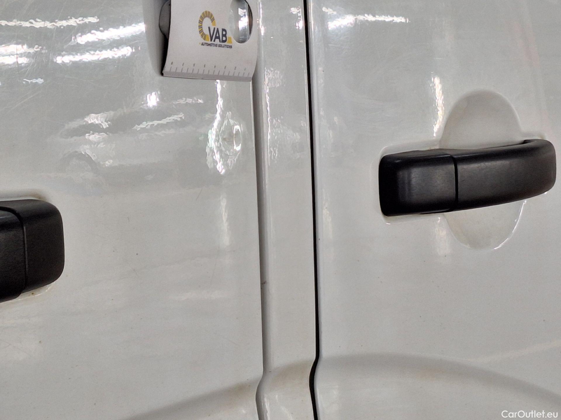 Opel  Movano Opel, _ FL'19, Opel  2.3 Turbo D 99kW L3H2 DC 3.5T 4d #31
