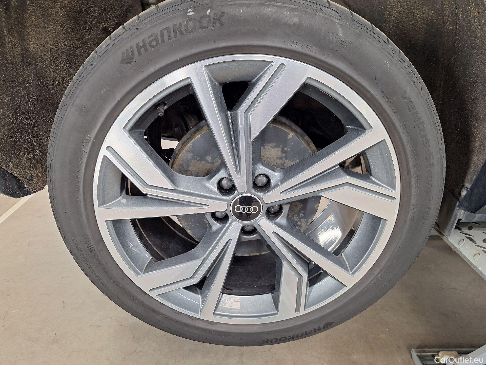  Audi  Q4 E-Tron Audi, Q4 SB e-tron '21 BEV, Audi Q4 Sportback e-tron 40 e-tron S Line 5d #9