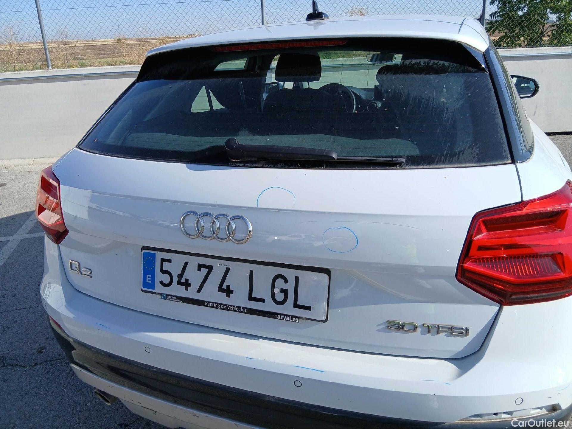  Audi  Q2 AUDI  / 2016 / 5P / todoterreno Design 30 TFSI 85kW (116CV) (AC) #40