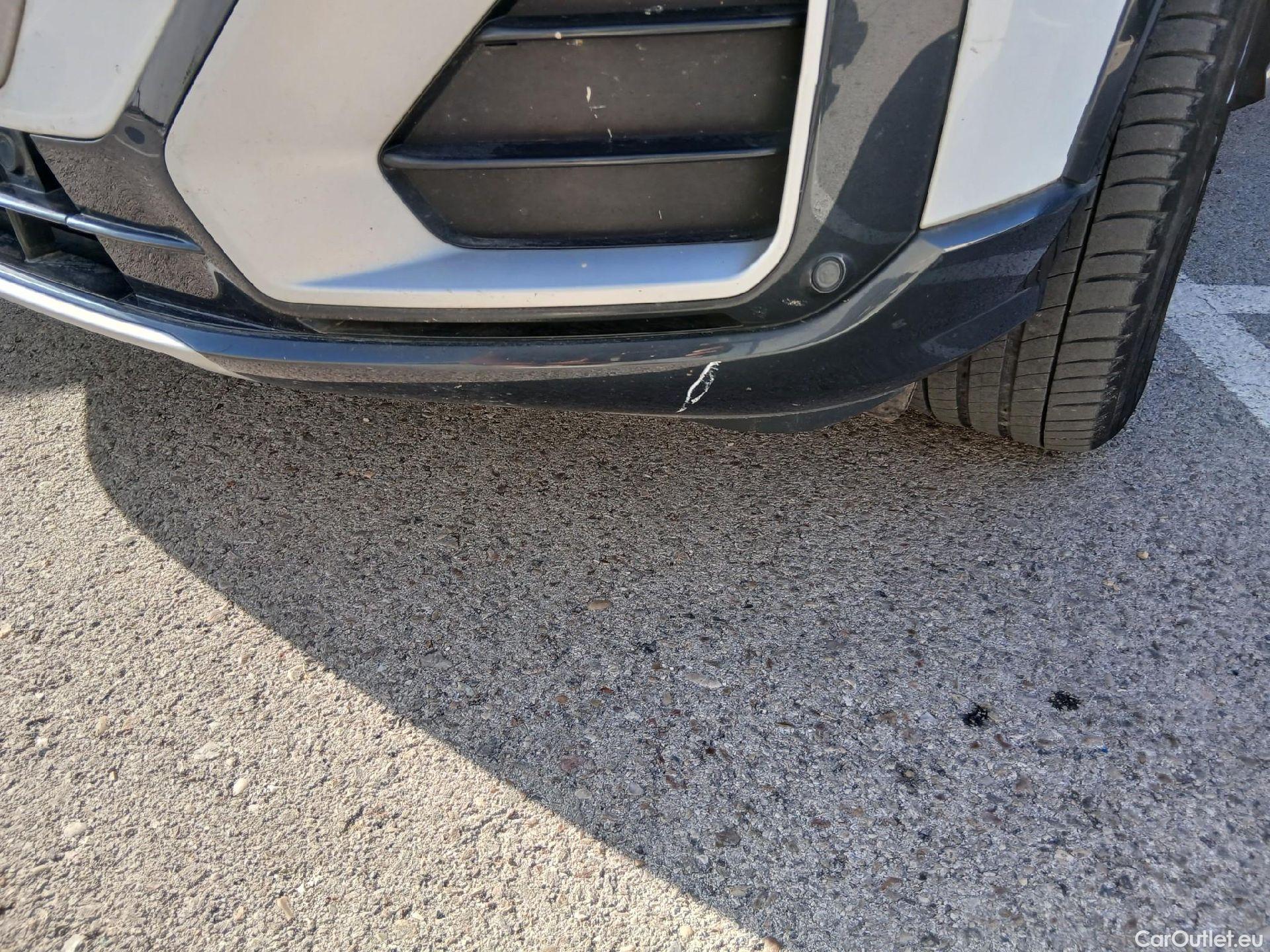  Audi  Q2 AUDI  / 2016 / 5P / todoterreno Design 30 TFSI 85kW (116CV) (AC) #17
