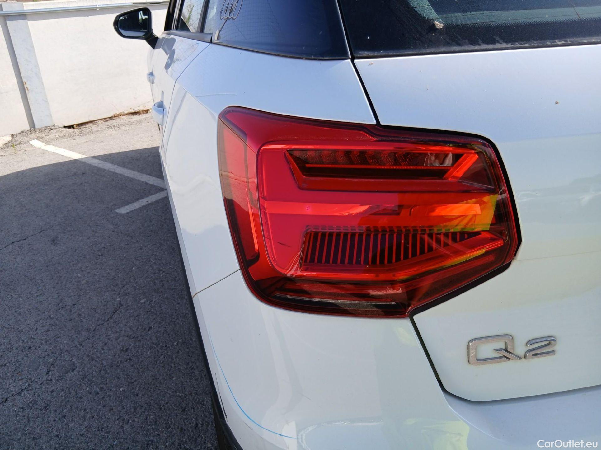  Audi  Q2 AUDI  / 2016 / 5P / todoterreno Design 30 TFSI 85kW (116CV) (AC) #39