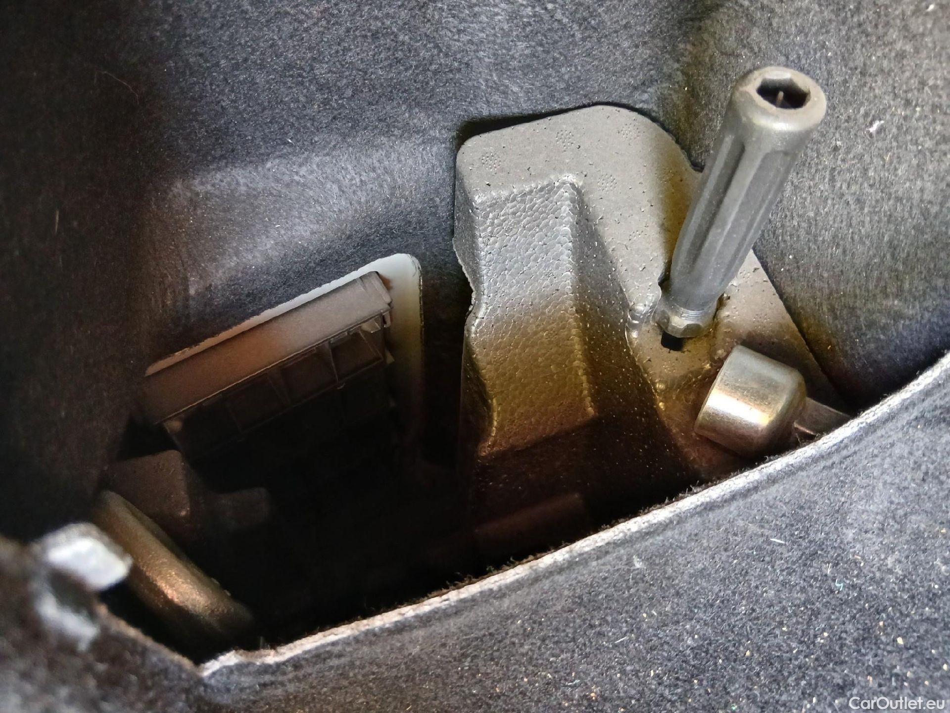  Bmw  X2 BMW  / 2017 / 5P / todoterreno sDrive18d #2