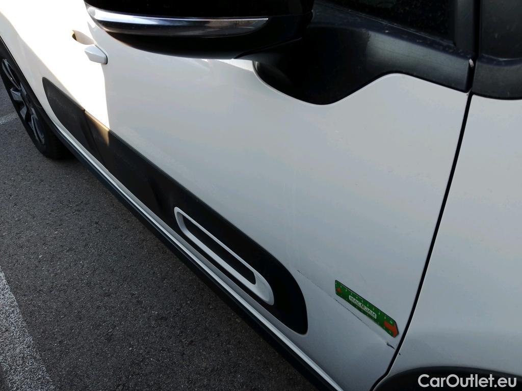  Citroen  C3 CITROEN  / 2020 / 5P / berlina con portón PureTech 81KW (110CV) S&S Feel Pack (AC2) #11