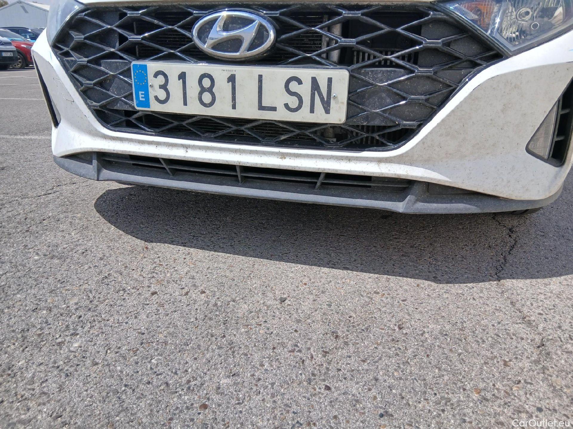  Hyundai  i20 HYUNDAI  / 2020 / 5P / berlina con portón 1.0 TGDI 74kW (100CV) 48V Essence #7