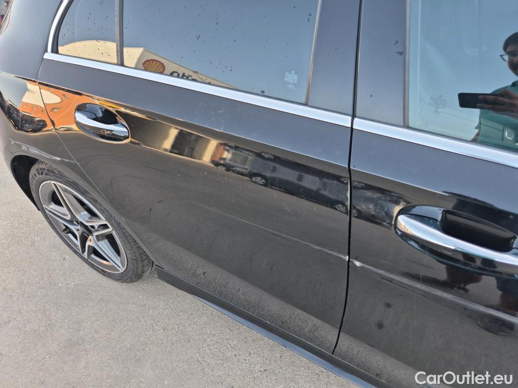  Mercedes  A-Klasse MERCEDES-BENZ Clase A / 2018 / 5P / berlina con portón A 200 d #12