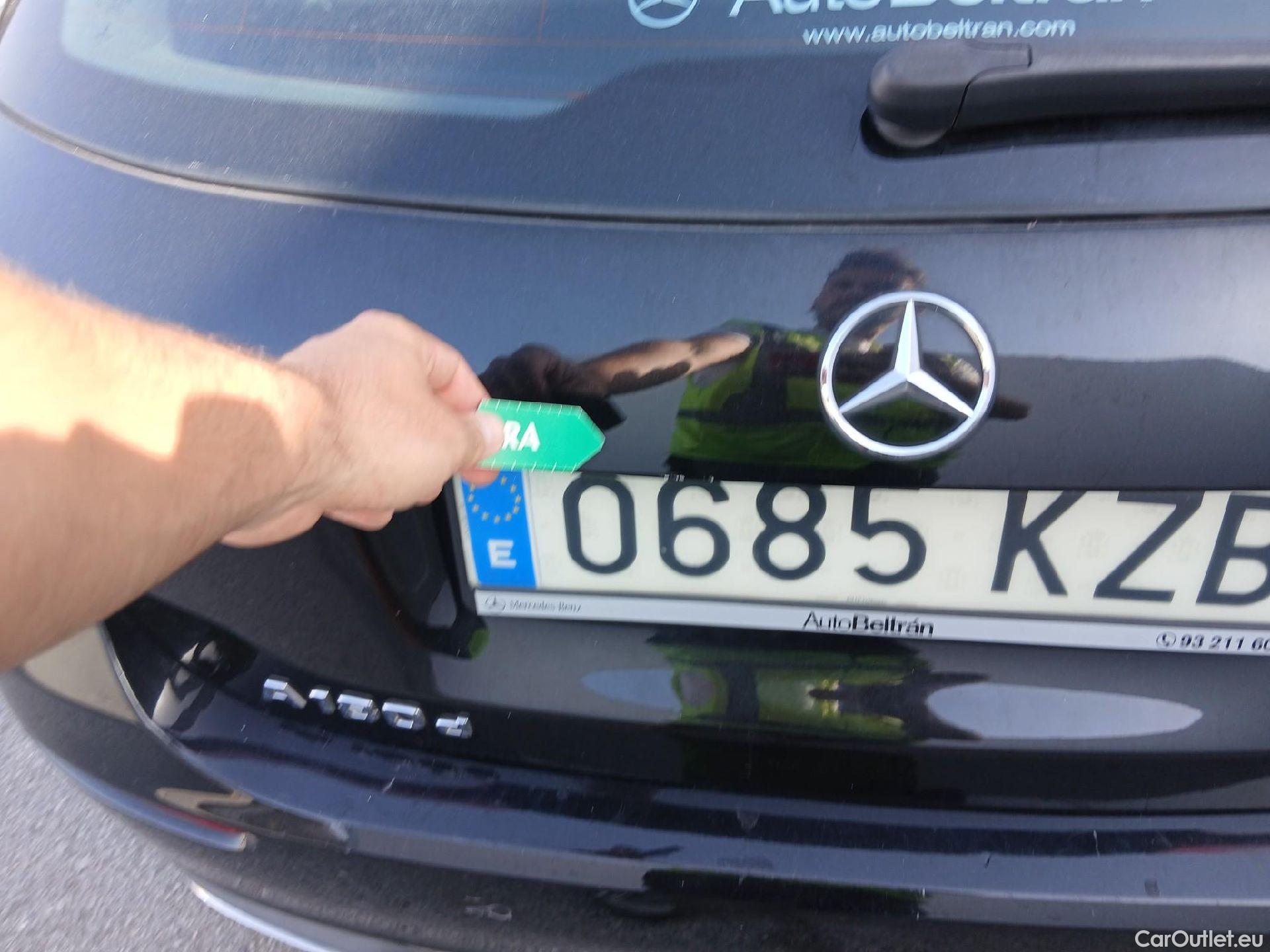  Mercedes  A-Klasse MERCEDES-BENZ Clase A / 2018 / 5P / berlina con portón A 180 d #22
