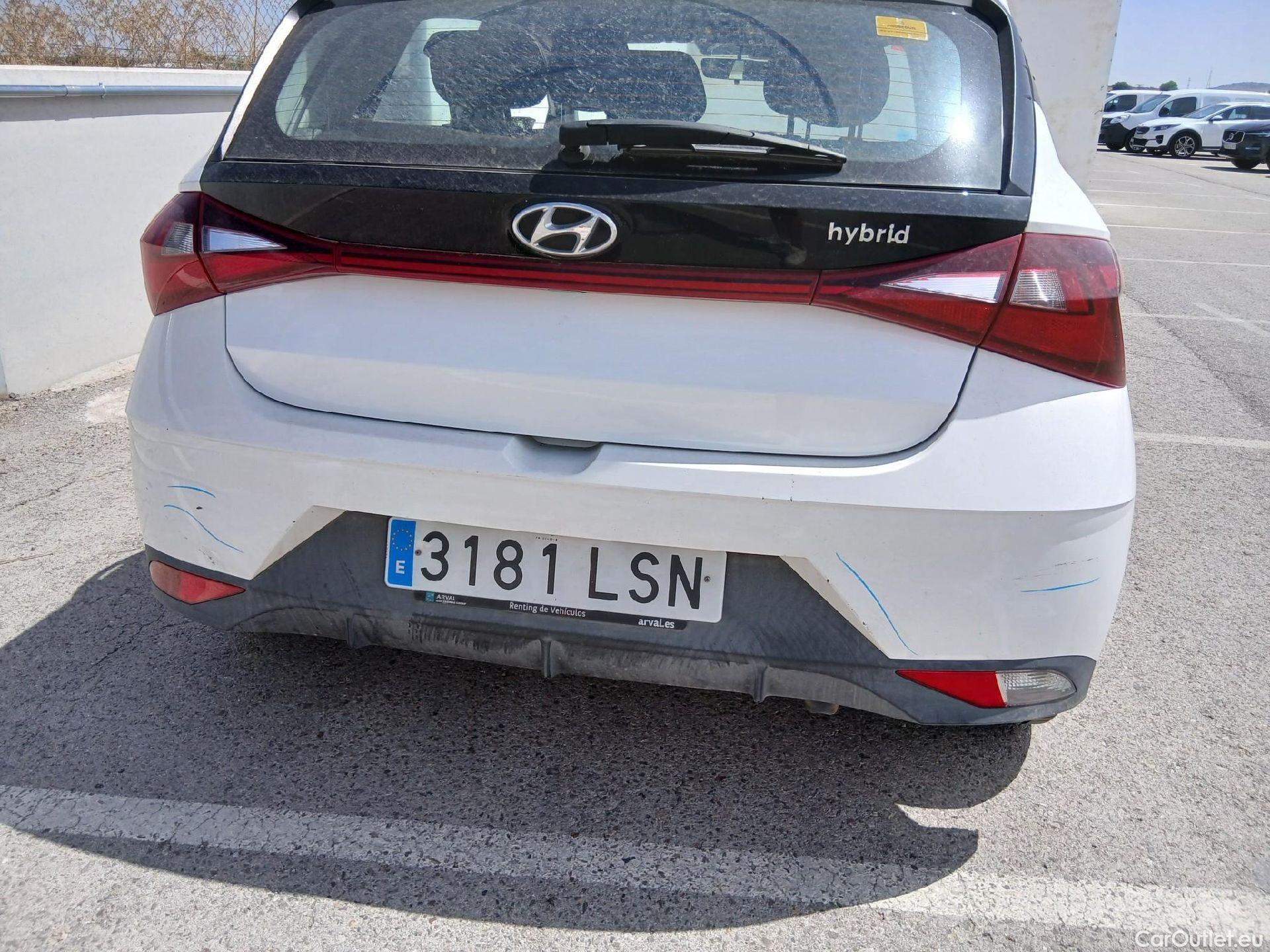  Hyundai  i20 HYUNDAI  / 2020 / 5P / berlina con portón 1.0 TGDI 74kW (100CV) 48V Essence #24