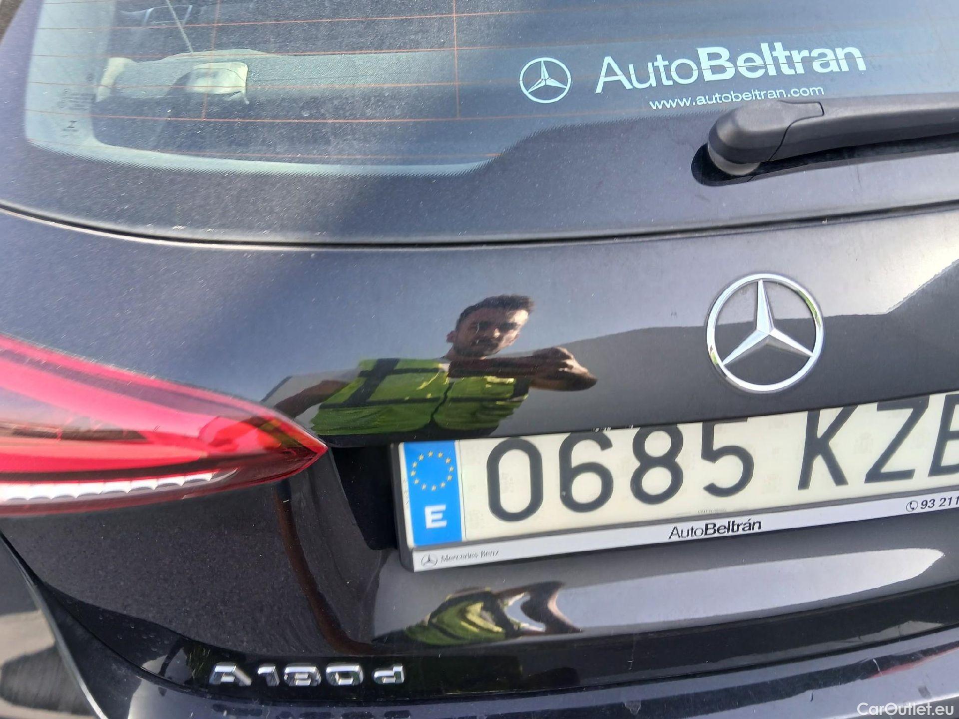 Mercedes  A-Klasse MERCEDES-BENZ Clase A / 2018 / 5P / berlina con portón A 180 d #21