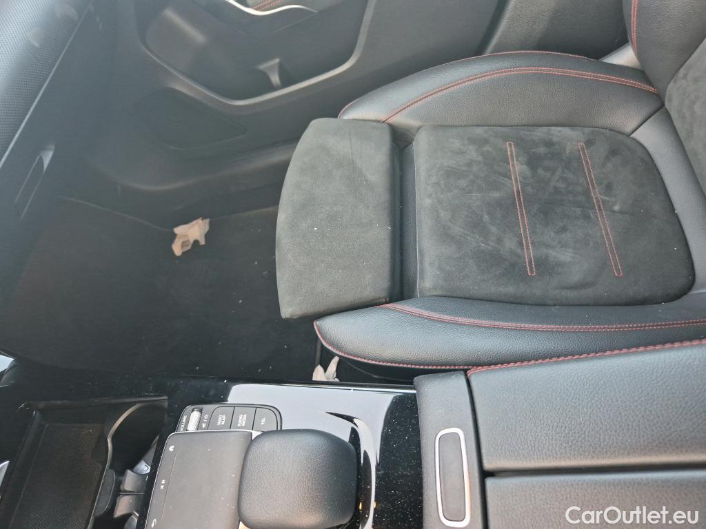  Mercedes  A-Klasse MERCEDES-BENZ Clase A / 2018 / 5P / berlina con portón A 200 d #27