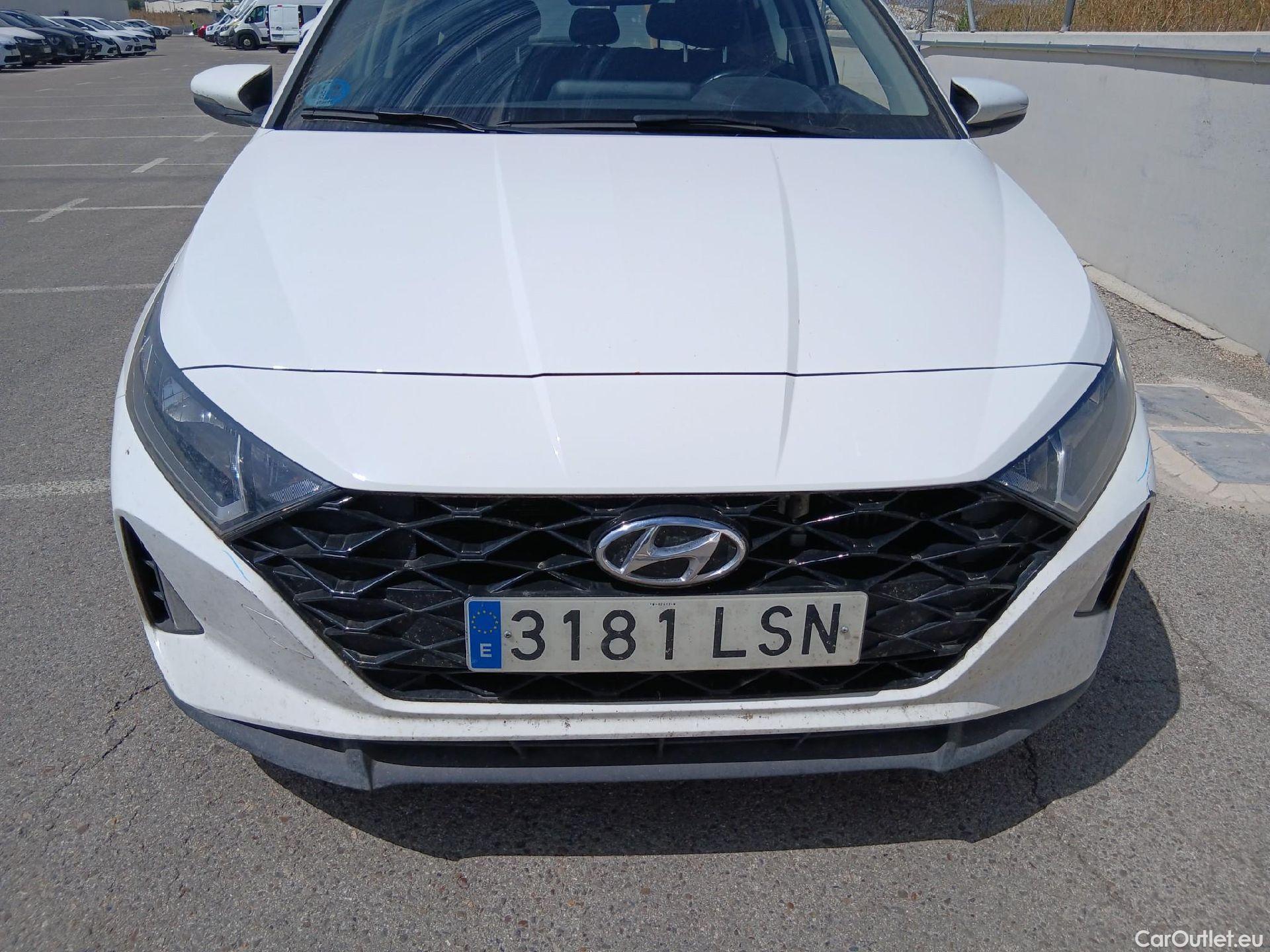  Hyundai  i20 HYUNDAI  / 2020 / 5P / berlina con portón 1.0 TGDI 74kW (100CV) 48V Essence #5