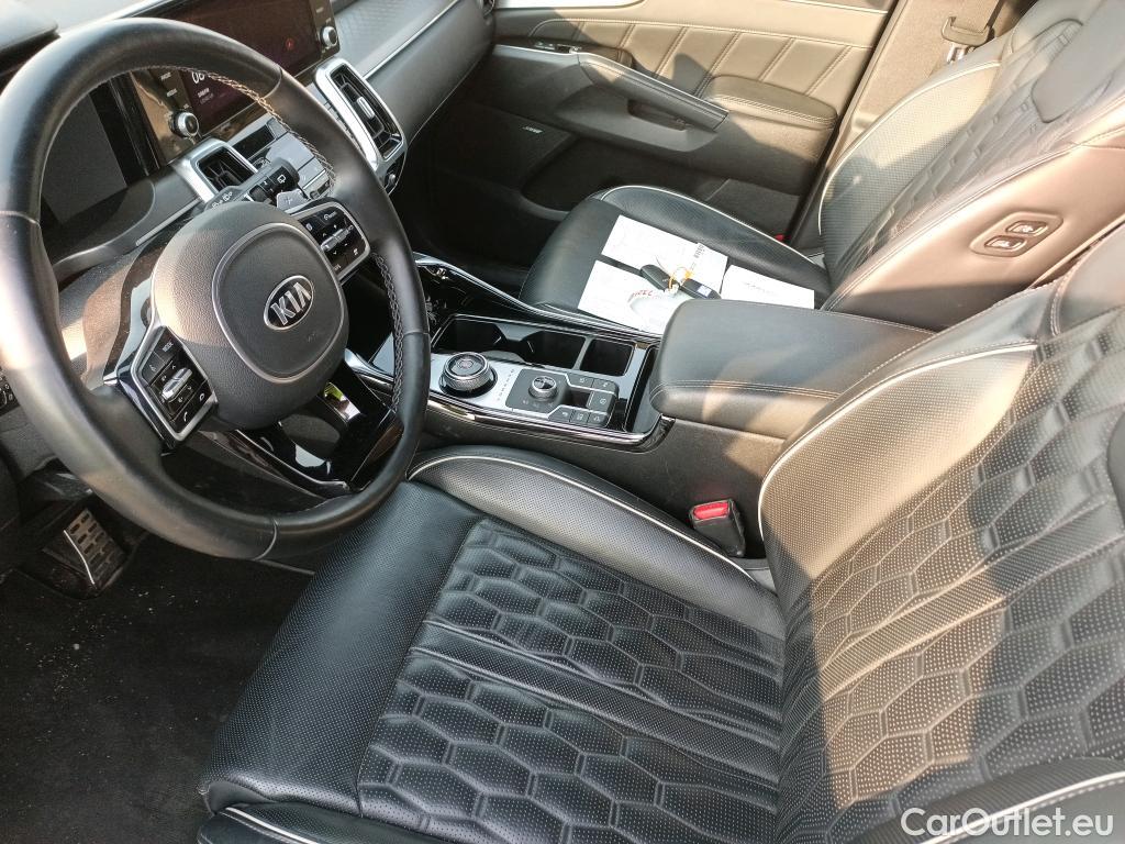  KIA  Sorento KIA  / 2020 / 5P / todoterreno 1.6 T-GDi HEV Emotion 4x4 7pl (P.Luxury) #15