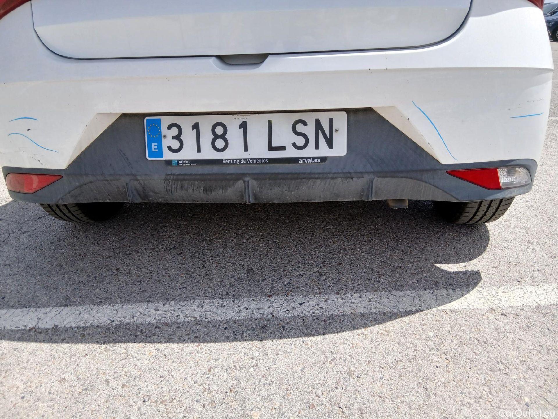  Hyundai  i20 HYUNDAI  / 2020 / 5P / berlina con portón 1.0 TGDI 74kW (100CV) 48V Essence #25