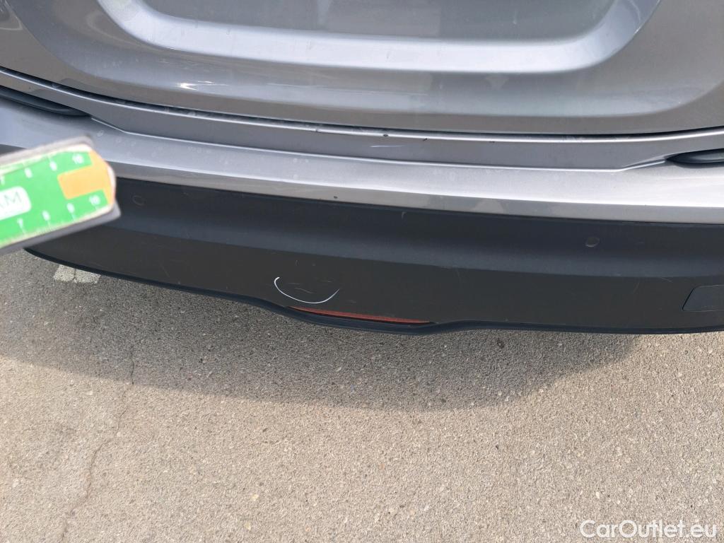  Toyota  C-HR TOYOTA  / 2016 / 5P / todoterreno 1.8 125H Advance (CX) #13