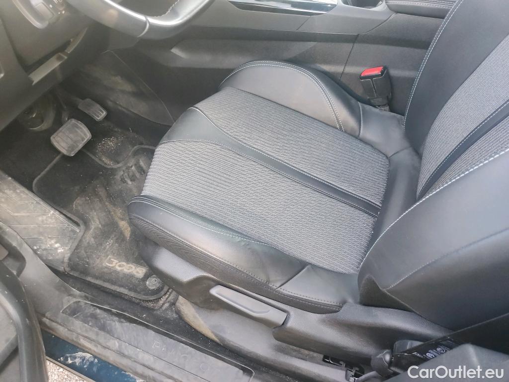  Peugeot  3008 PEUGEOT  / 2020 / 5P / todoterreno 1.5 BlueHDi 96kW S&S Allure Pack EAT8 #15