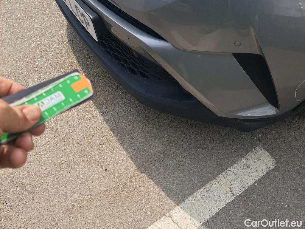  Toyota  C-HR TOYOTA  / 2016 / 5P / todoterreno 1.8 125H Advance (CX) #15