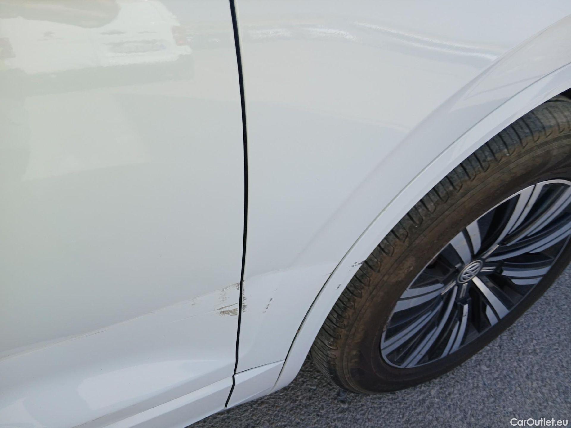  Volkswagen  Touareg VOLKSWAGEN  / 2018 / 5P / todoterreno Premium 3.0 TDI 170kW (231CV) Tip 4Mot #26