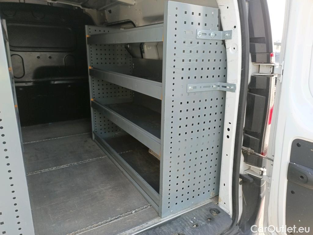  Nissan  NV200 NISSAN NV250 / 2019 / 4P / furgón 2pl 1.5dCi 70 kW (95 CV) L2H1 COMFORT #42