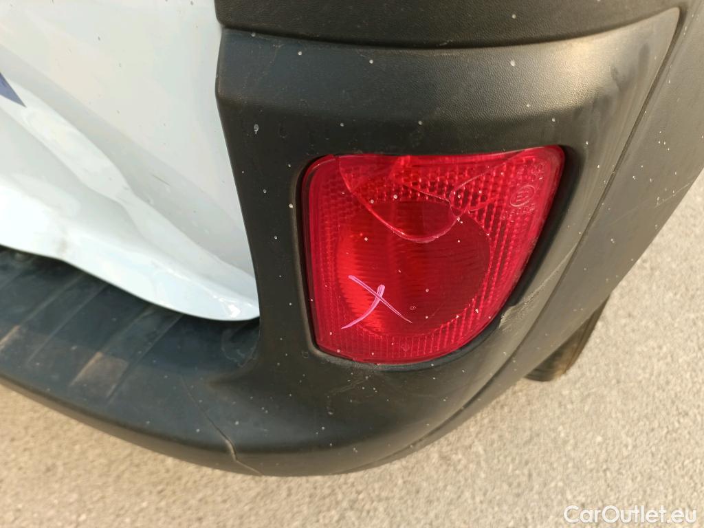  Nissan  NV200 NISSAN NV250 / 2019 / 4P / furgón 2pl 1.5dCi 70 kW (95 CV) L2H1 COMFORT #30