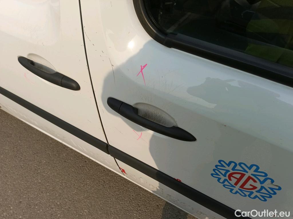  Nissan  NV200 NISSAN NV250 / 2019 / 4P / furgón 2pl 1.5dCi 70 kW (95 CV) L2H1 COMFORT #21