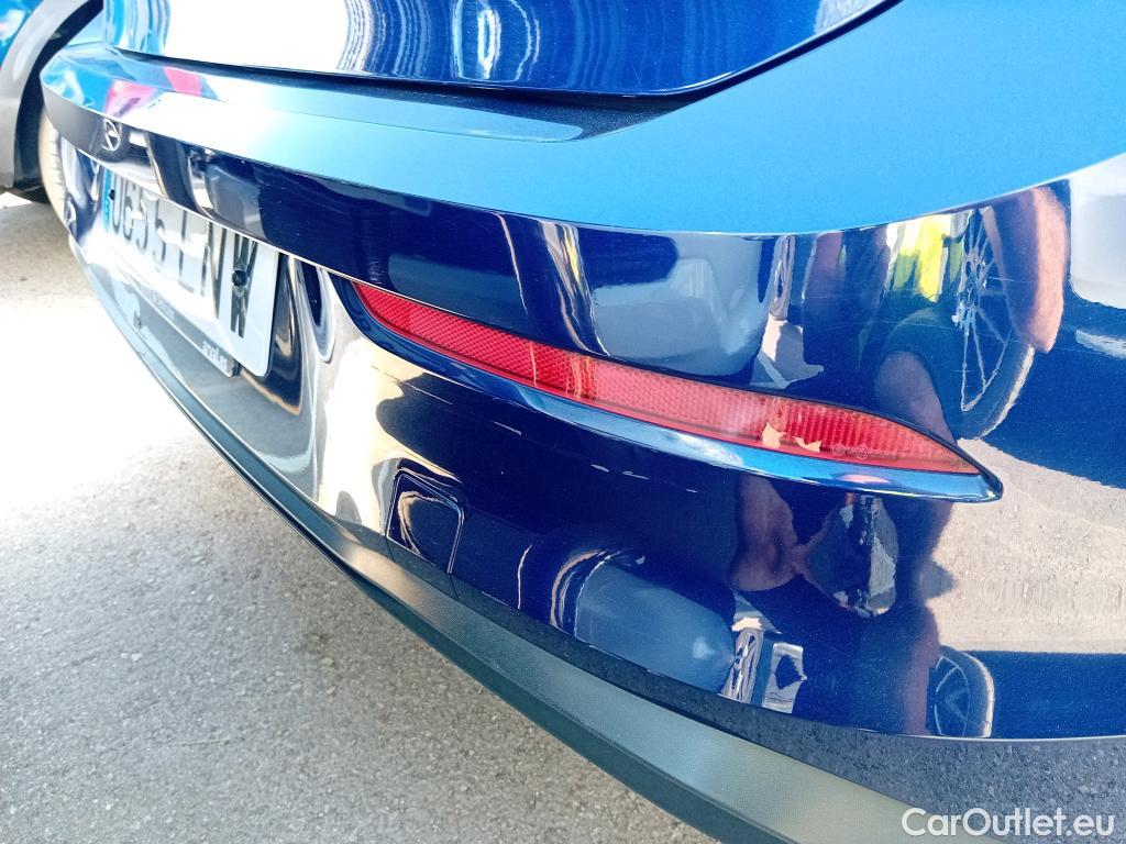  Volkswagen  Golf  VOLKSWAGEN / 2020 / 5P / berlina con portón 2.0 TDI 85kW (115CV) #20