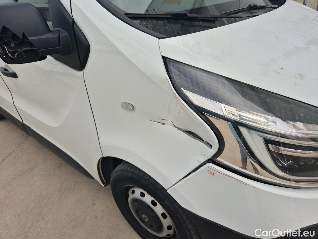  Renault  Trafic RENAULT  / 2019 / 4P / furgón Furgón 27 L1H1 Energy BluedCi 88 kW (AC) #3