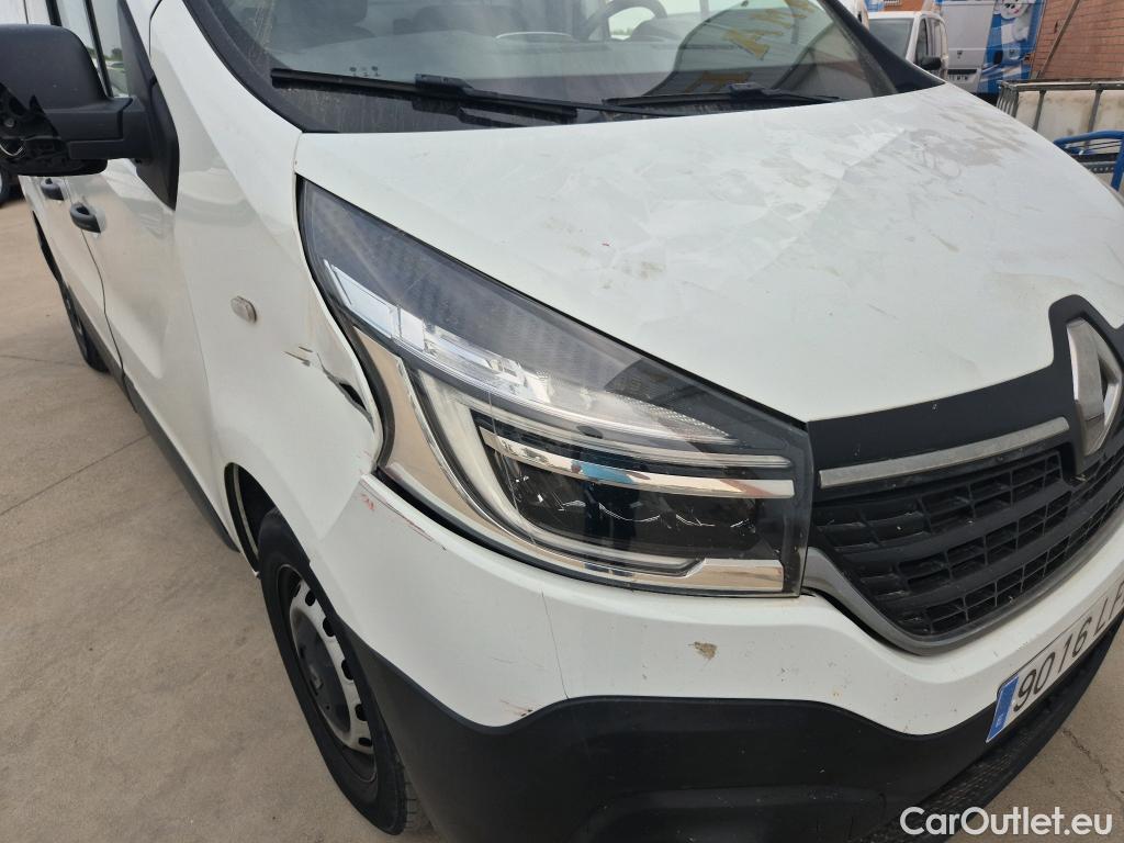  Renault  Trafic RENAULT  / 2019 / 4P / furgón Furgón 27 L1H1 Energy BluedCi 88 kW (AC) #1