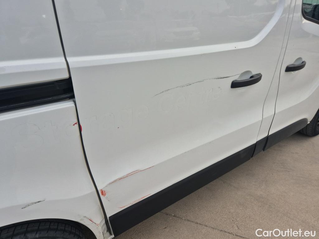  Renault  Trafic RENAULT  / 2019 / 4P / furgón Furgón 27 L1H1 Energy BluedCi 88 kW (AC) #13
