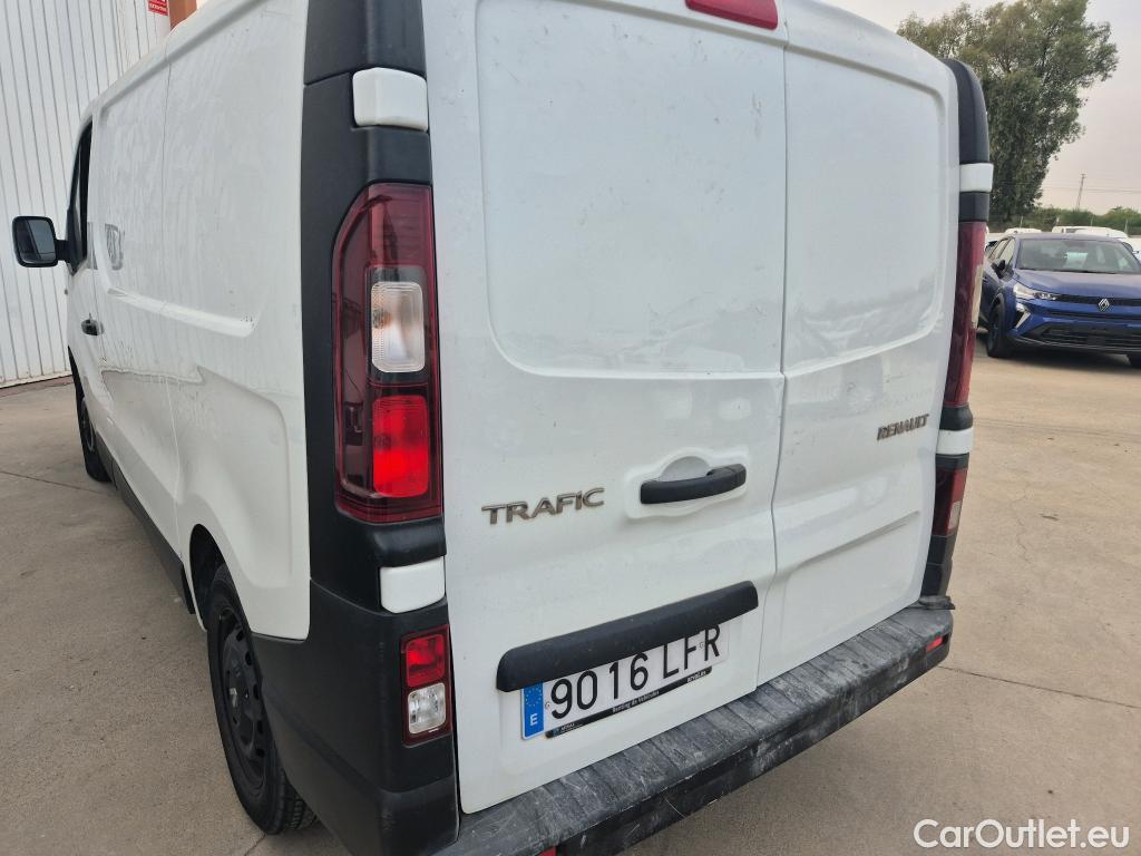  Renault  Trafic RENAULT  / 2019 / 4P / furgón Furgón 27 L1H1 Energy BluedCi 88 kW (AC) #27