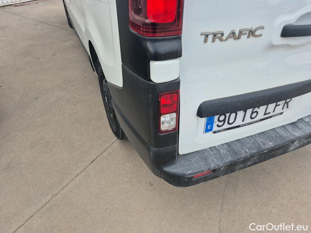  Renault  Trafic RENAULT  / 2019 / 4P / furgón Furgón 27 L1H1 Energy BluedCi 88 kW (AC) #25