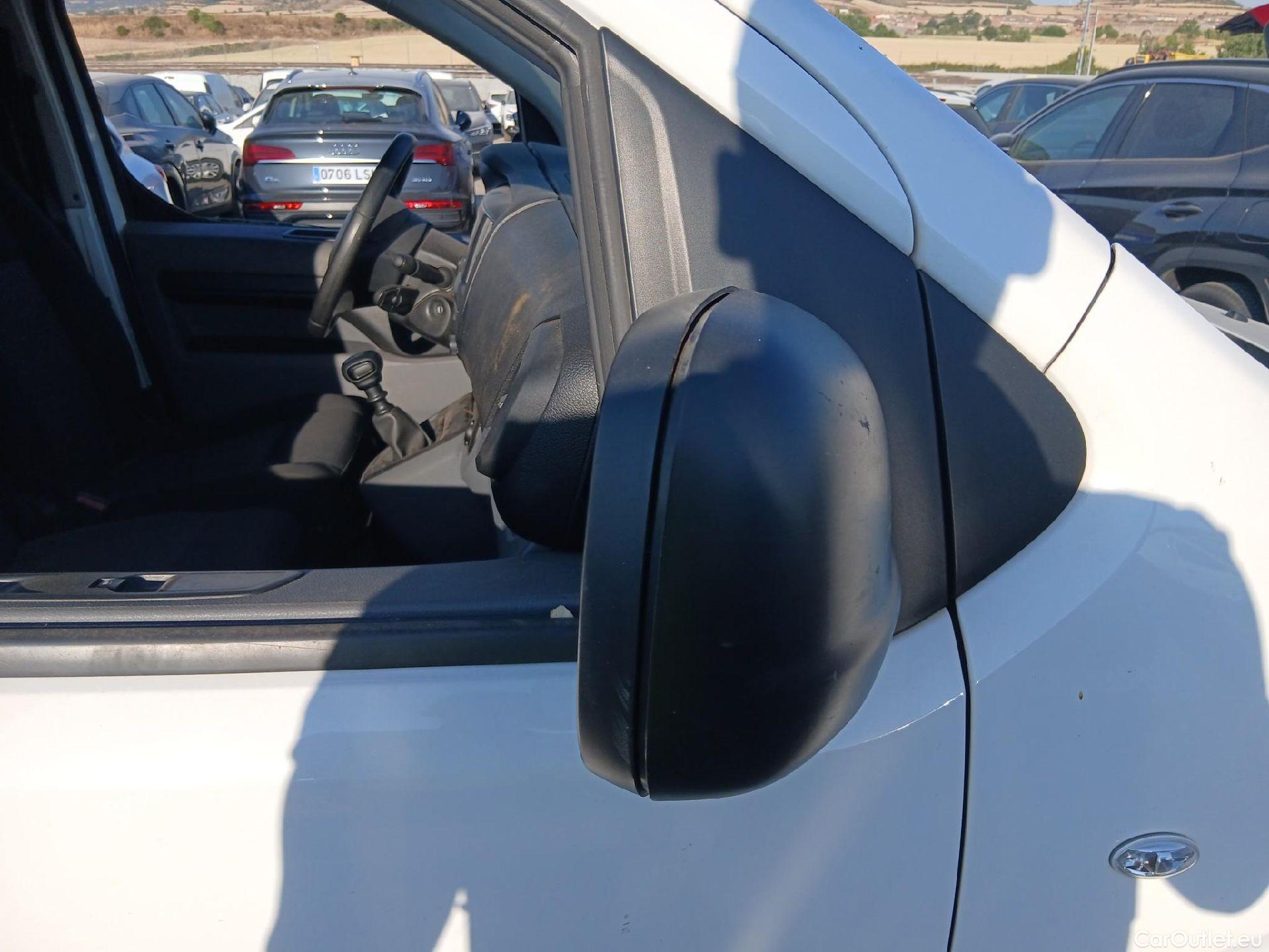  Opel  Vivaro OPEL  / 2019 / 4P / furgón 1.5 Diésel 74kW (100CV) M Std Express (AC) #29