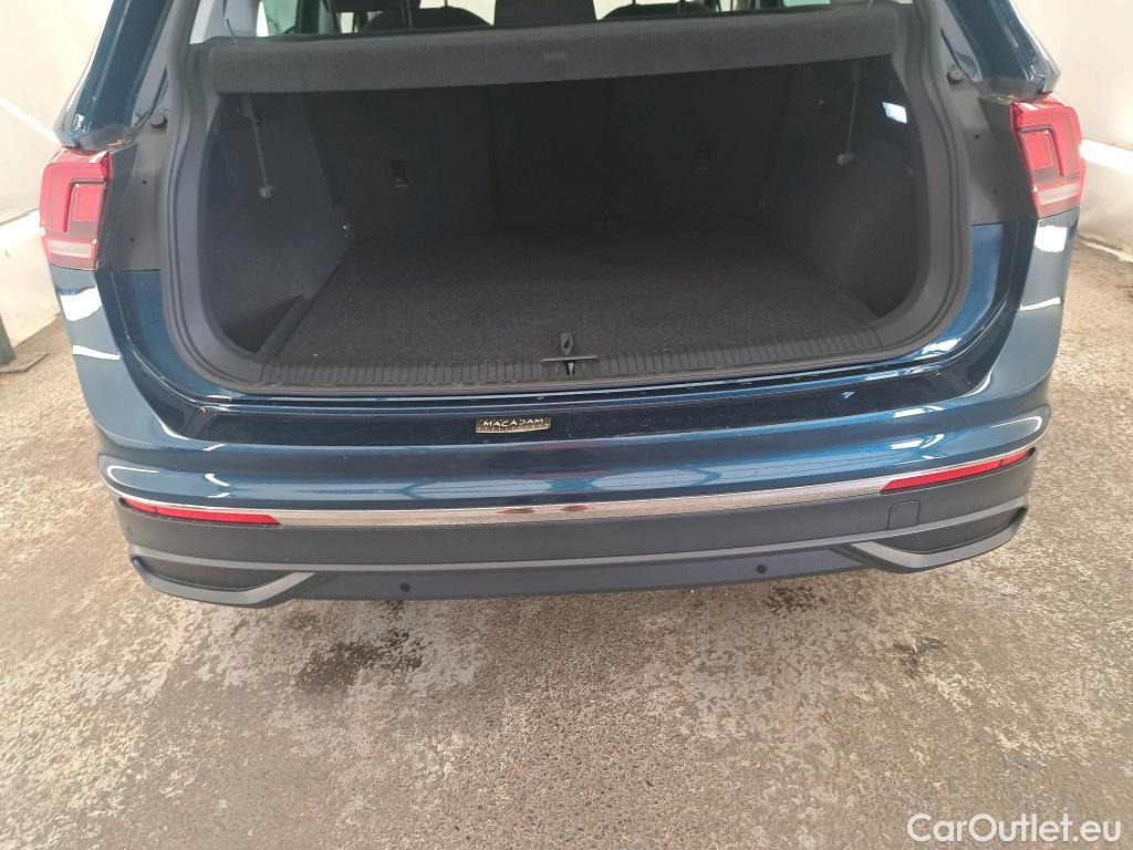  Volkswagen  Tiguan VOLKSWAGEN  / 2020 / 5P / SUV 2.0 TDI 150 DSG7 Life Business #1