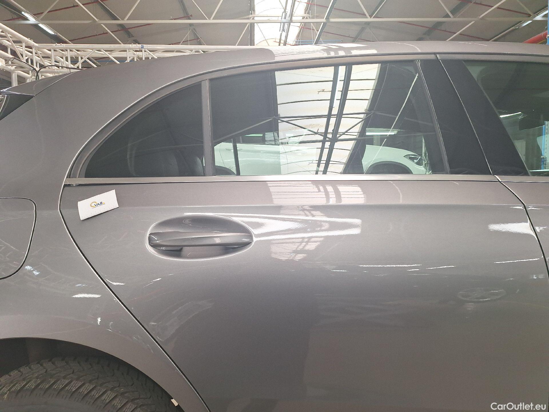  Mercedes  A-Klasse Mercedes, A-Class '18 PHEV, Mercedes-Benz  A 250 e Business Line 5d #17