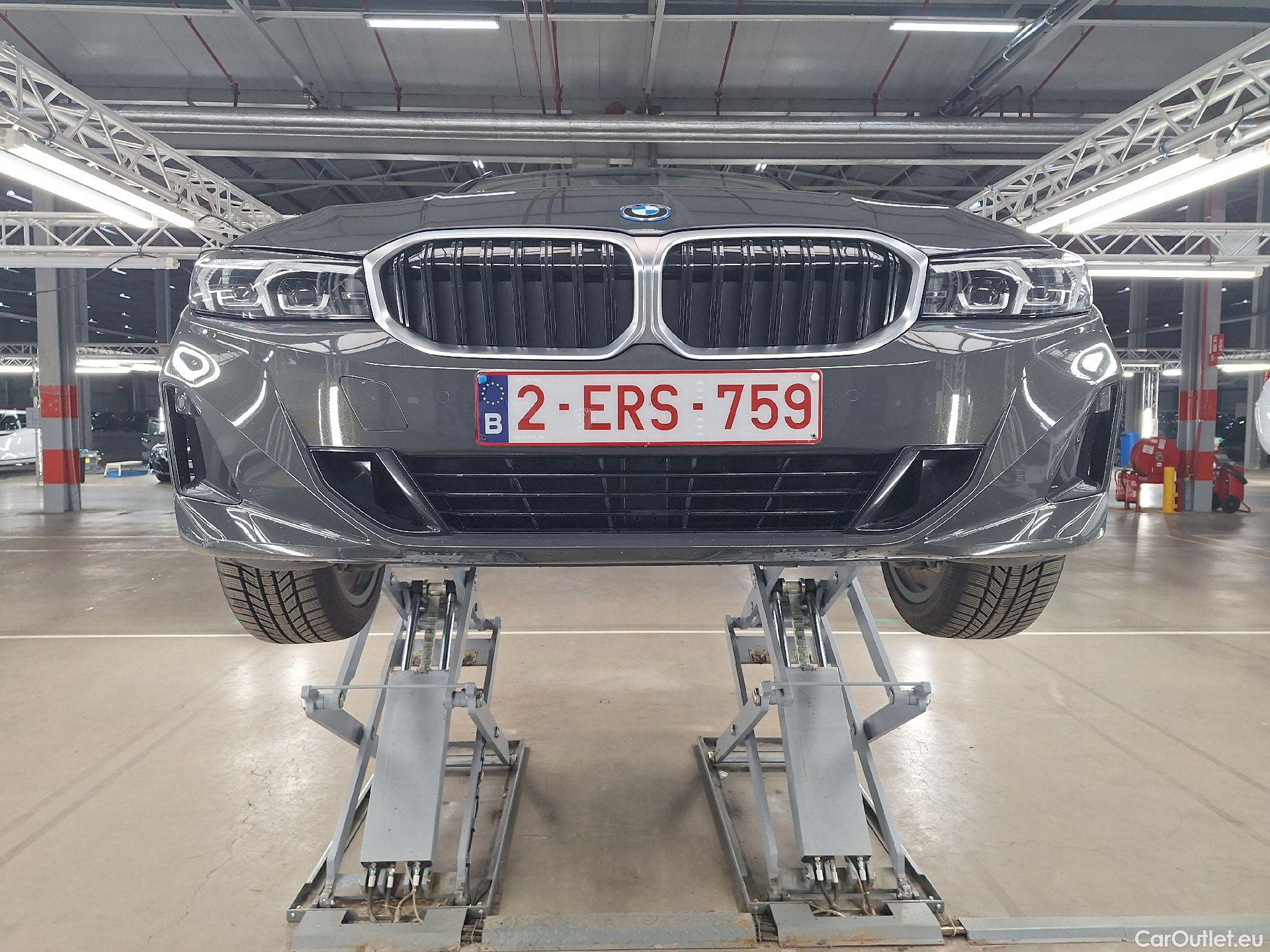  Bmw  Serie 3 BMW, 3-serie T FL'22 PHEV, BMW 3 Reeks Touring 330e (215 kW) 5d #26