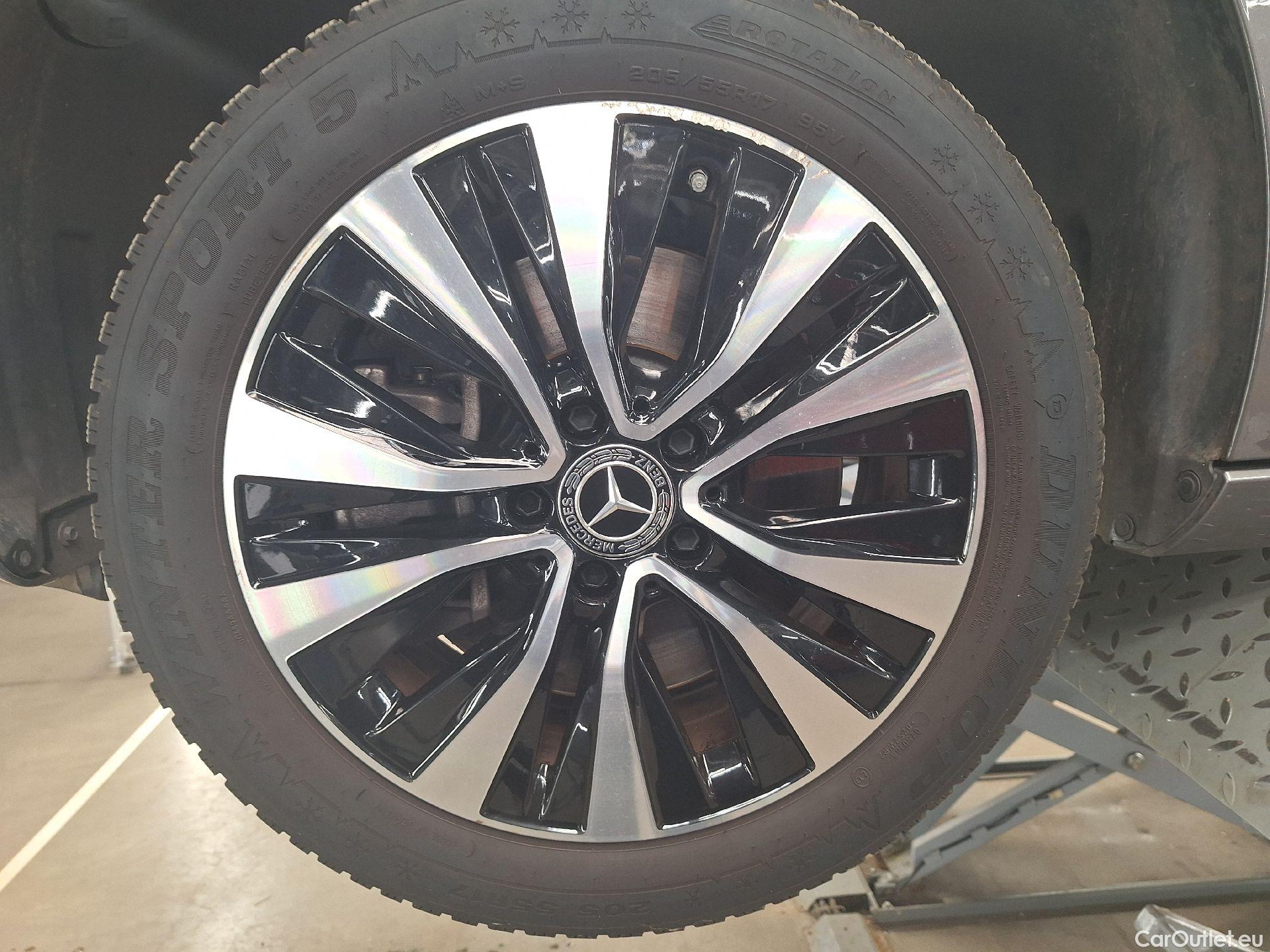  Mercedes  A-Klasse Mercedes, A-Class '18 PHEV, Mercedes-Benz  A 250 e Business Line 5d #23