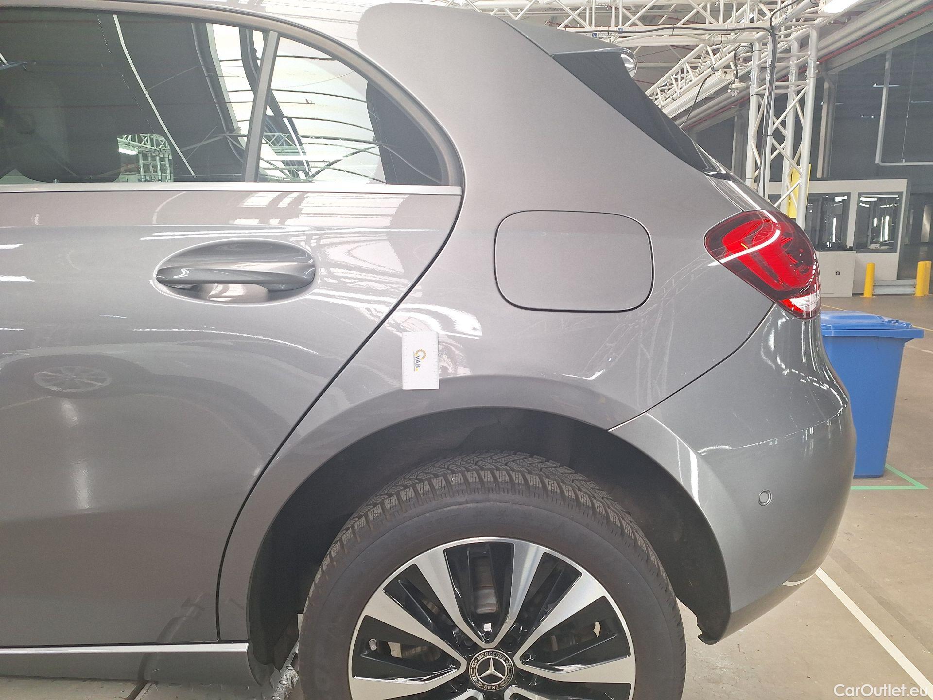  Mercedes  A-Klasse Mercedes, A-Class '18 PHEV, Mercedes-Benz  A 250 e Business Line 5d #9