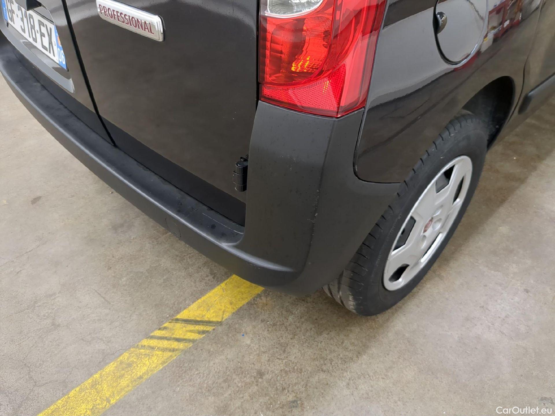  Fiat  Fiorino FIAT  / 2016 / 4P / Fourgonnette 1.3 Multijet 95 Pro Lounge #13