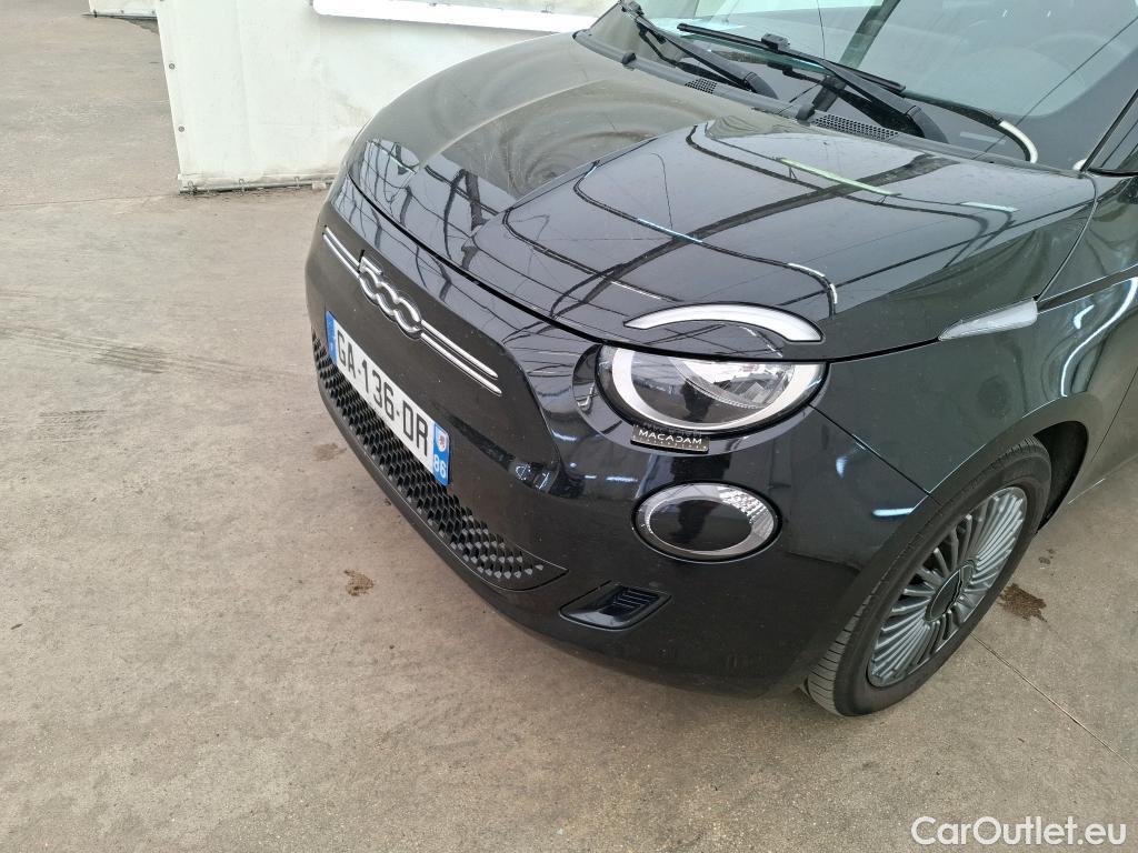  Fiat  500 FIAT  / 2020 / 3P / Berline 42kWh Icône #11