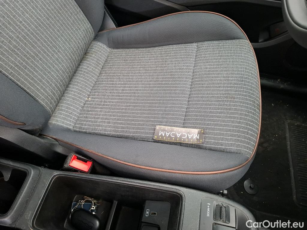  Fiat  500 FIAT  / 2020 / 3P / Berline 42kWh Icône #7