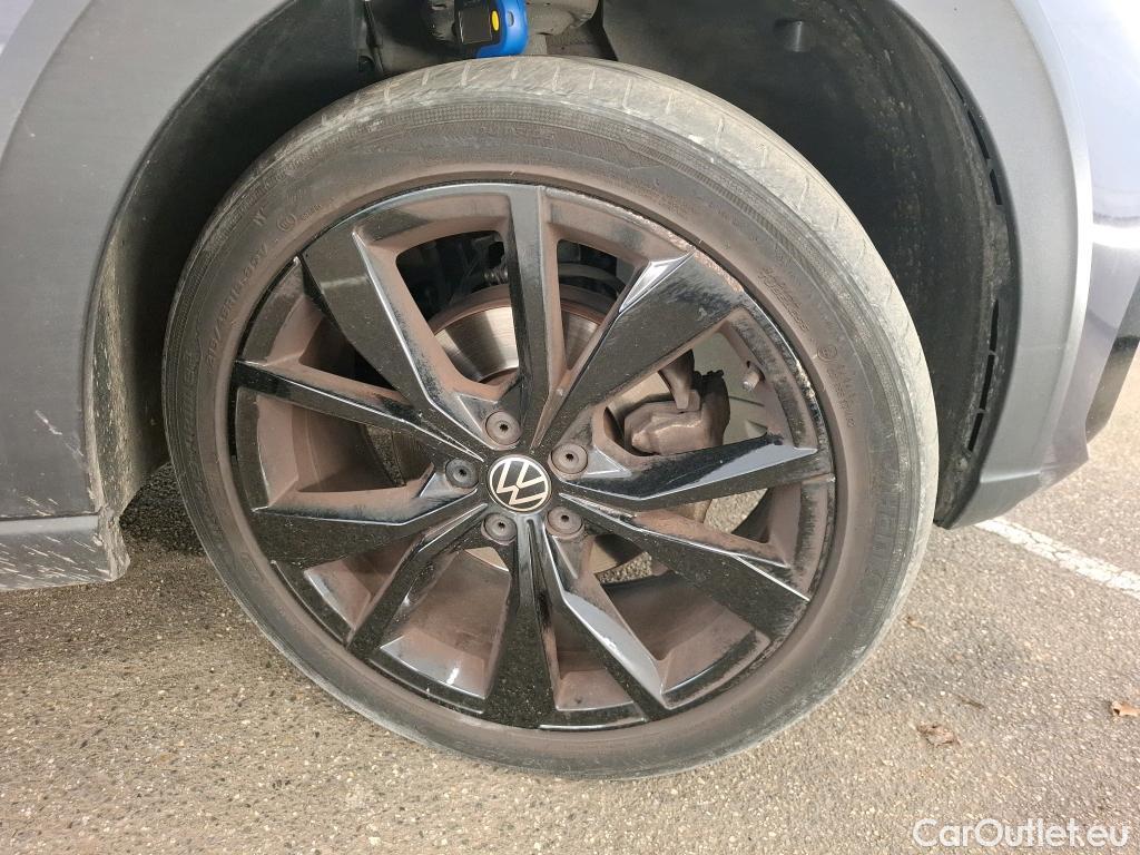  Volkswagen  Taigo  R-Line 1.5 TSI 150CV BVA7 E6d #17