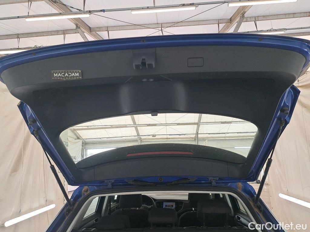  Volkswagen  T-ROC VOLKSWAGEN  / 2017 / 5P / SUV 1.6 TDI 115 LOUNGE BUSINESS #13