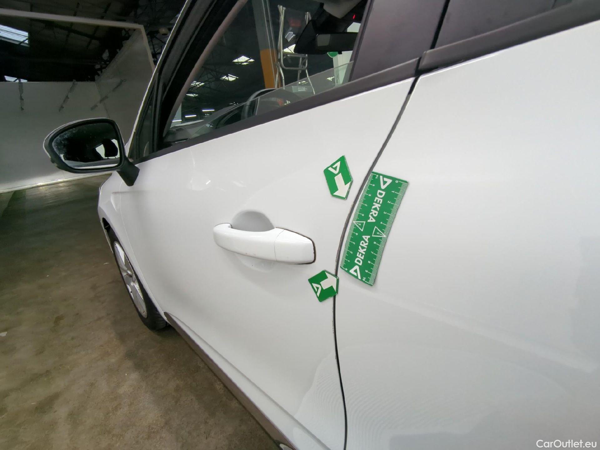  Renault  Clio  V Business 1.6 E-TECH Hybrid 140CV BVA6 E6d #19