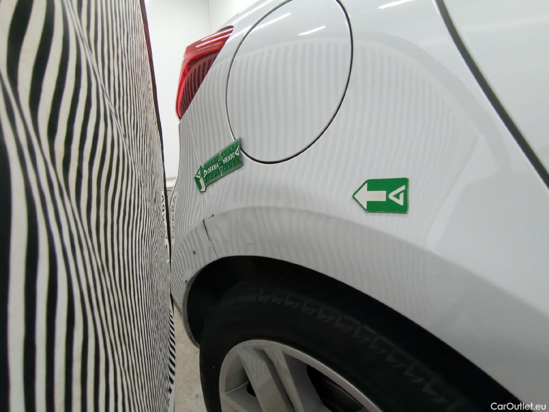  Renault  Clio  V Business 1.6 E-TECH Hybrid 140CV BVA6 E6d #6