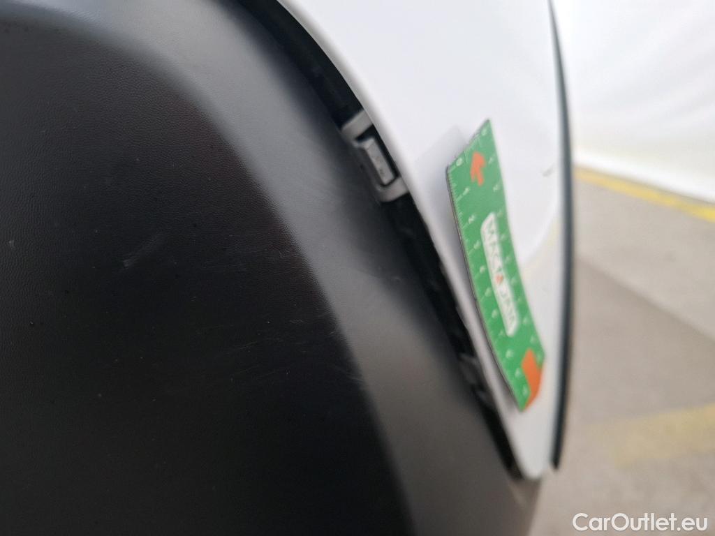  Citroen  C3  Société Feel 1.5 BlueHDI 100CV BVM6 E6d #20
