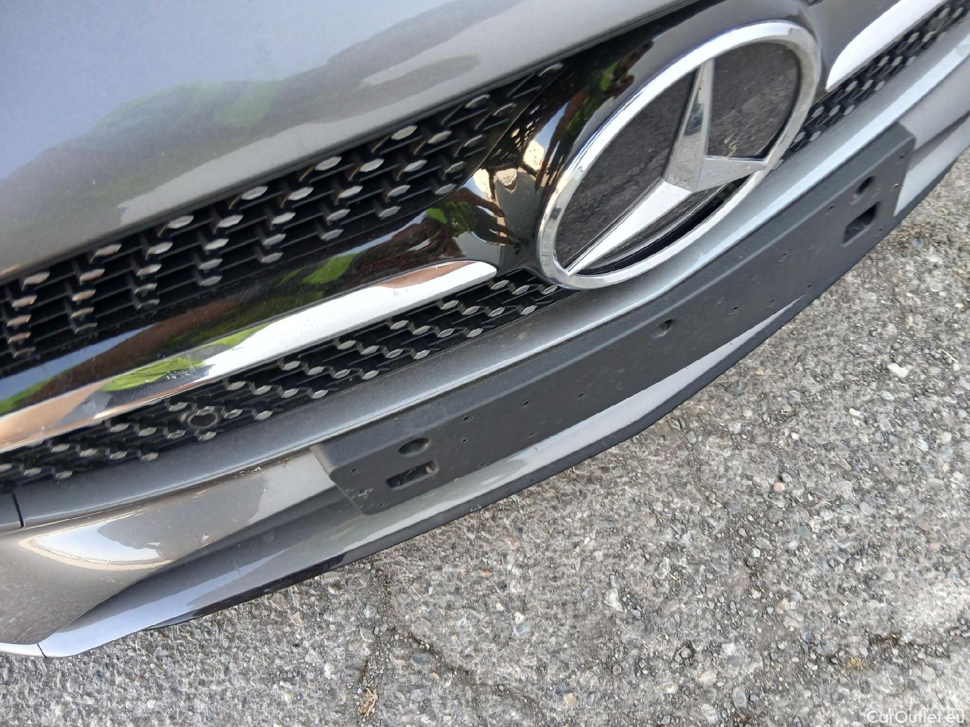  Mercedes  CLA-Klasse MERCEDES-BENZ CLA / 2019 / 4P / coupé CLA 200 #3