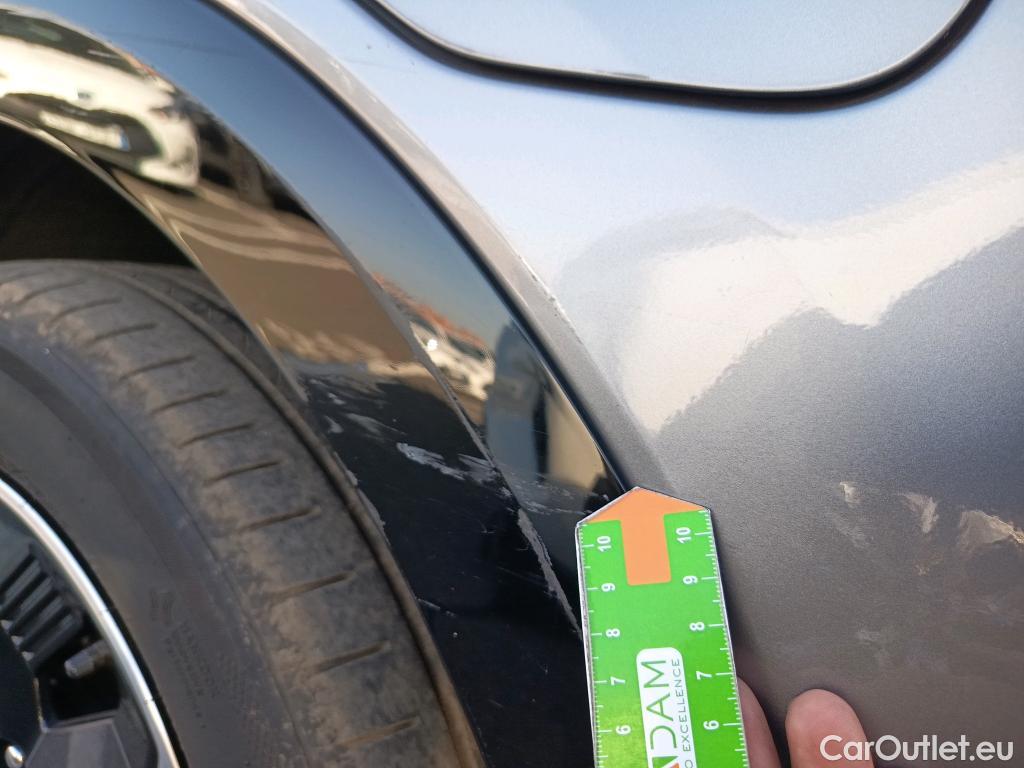  KIA  Niro KIA  / 2022 / 5P / crossover 1.6 GDi PHEV 135kW (183CV) Drive #9